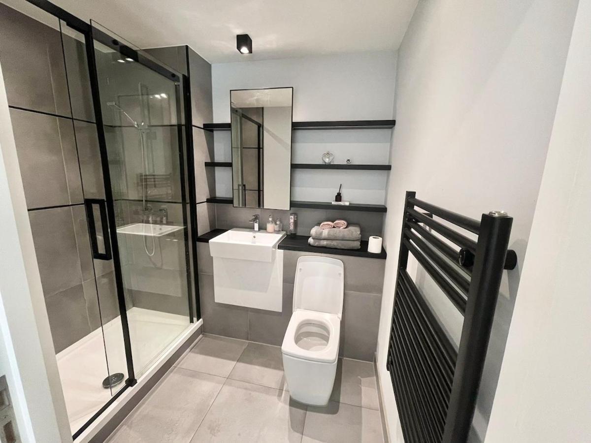 Appartement View Two Bedroom Entire Enjoy River & Views, Skyline Views Londres