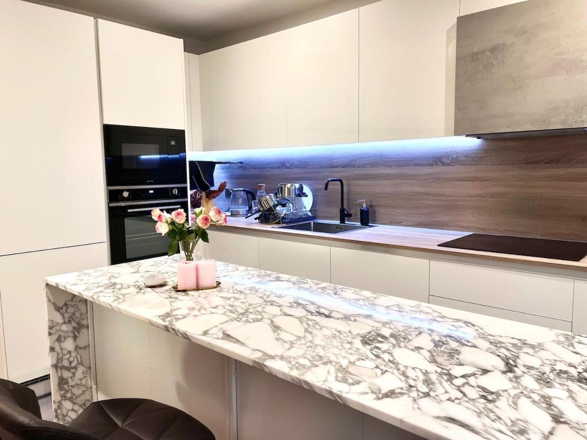 View Two Bedroom Entire Enjoy River & Views, Skyline Views Appartement *