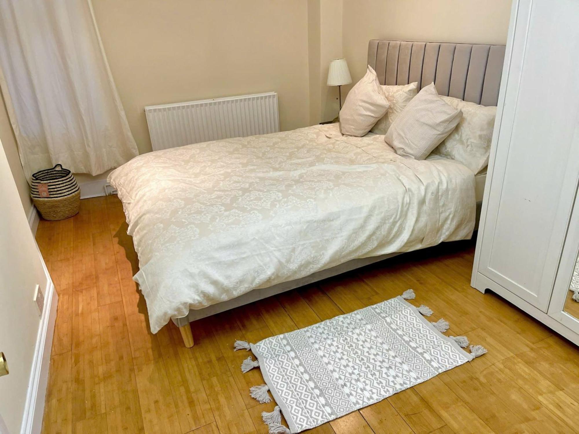 Eye Walk Cozy Flat