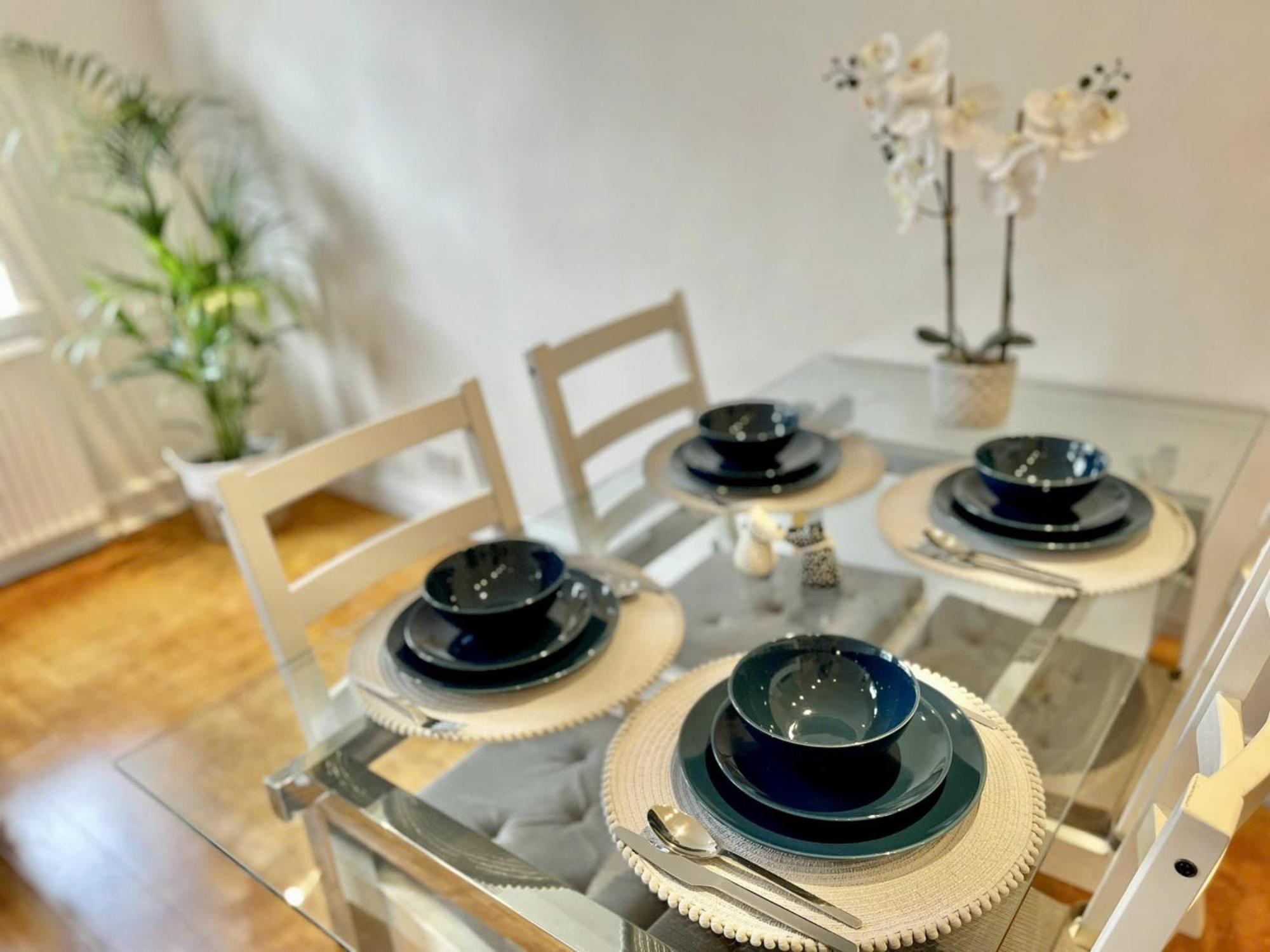 Eye Walk Cozy Flat London