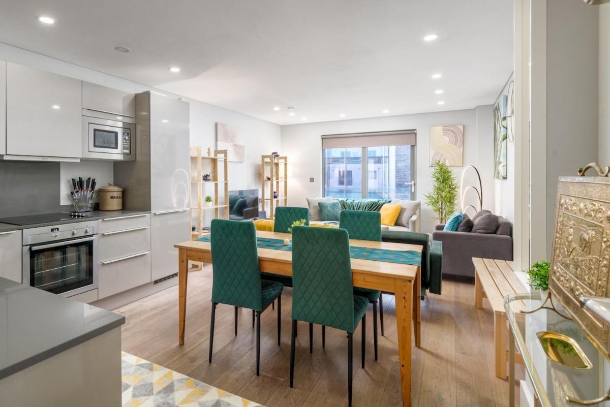 Prestige Lux 3bed 2bath Juliet Balcony On River Notting Hill Londres