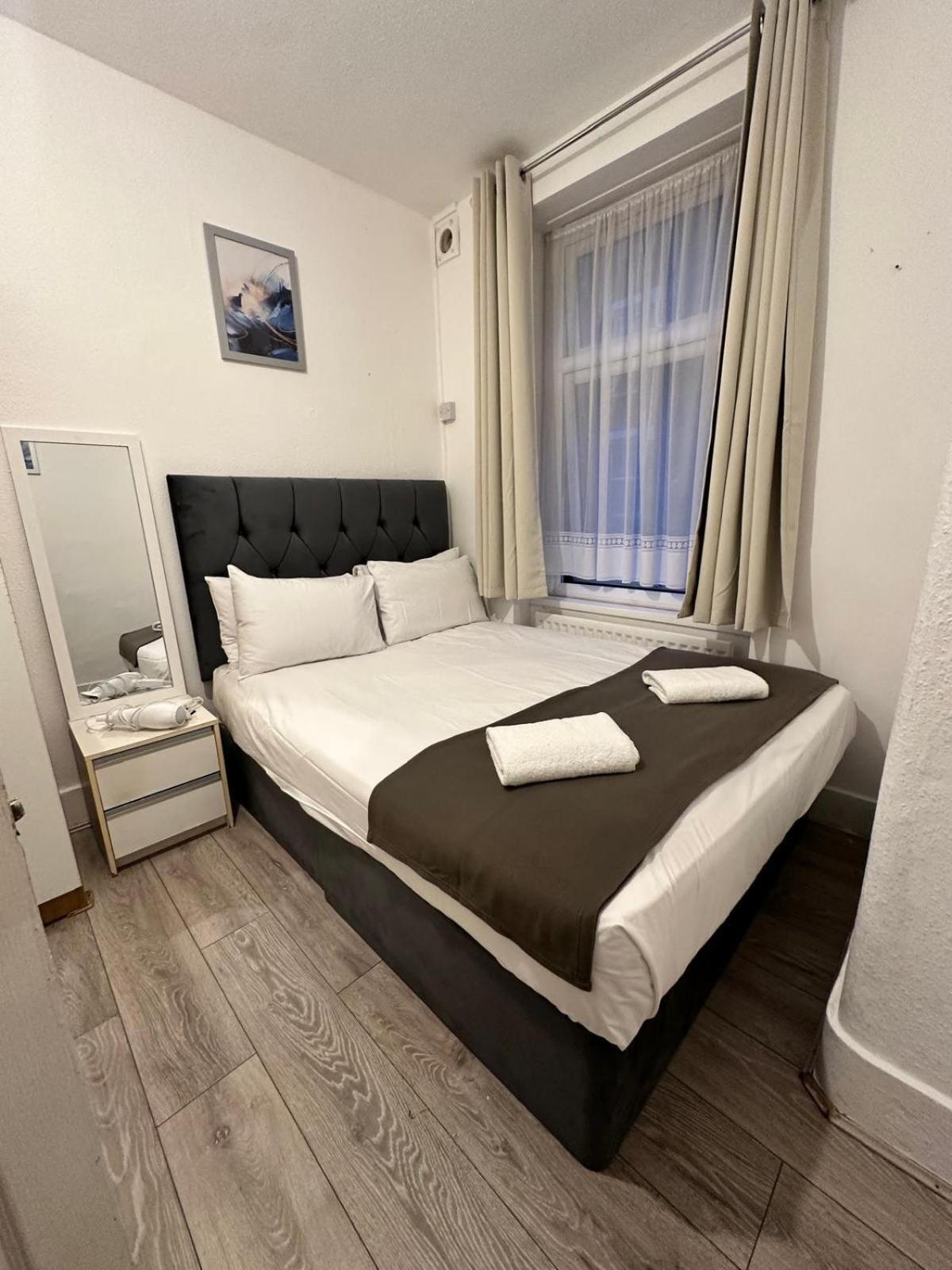 Appartement 2 Bedroom Flat Ground Floor