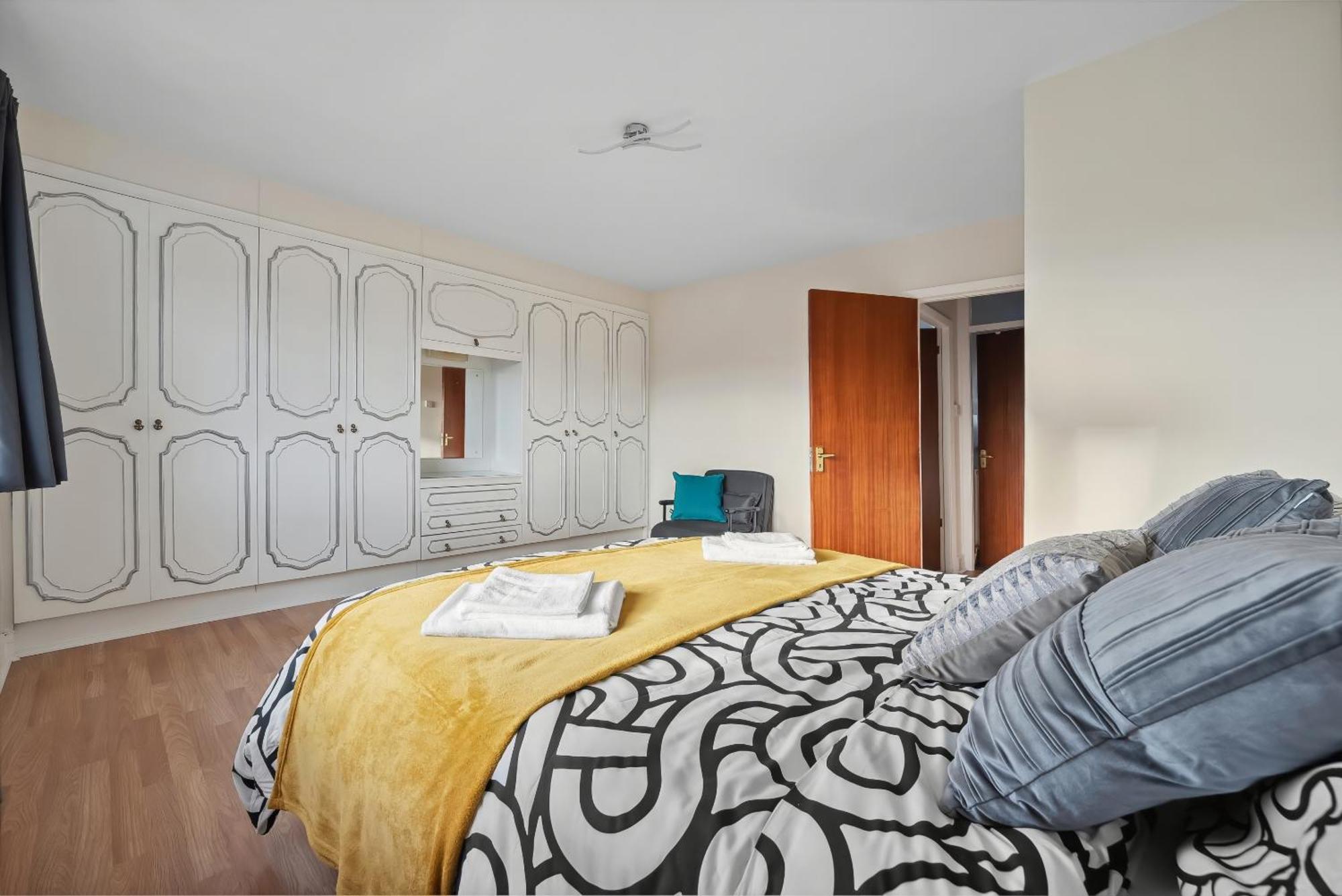 Vichy - Edgware Way 2 Bed Modern Apartamento Londres
