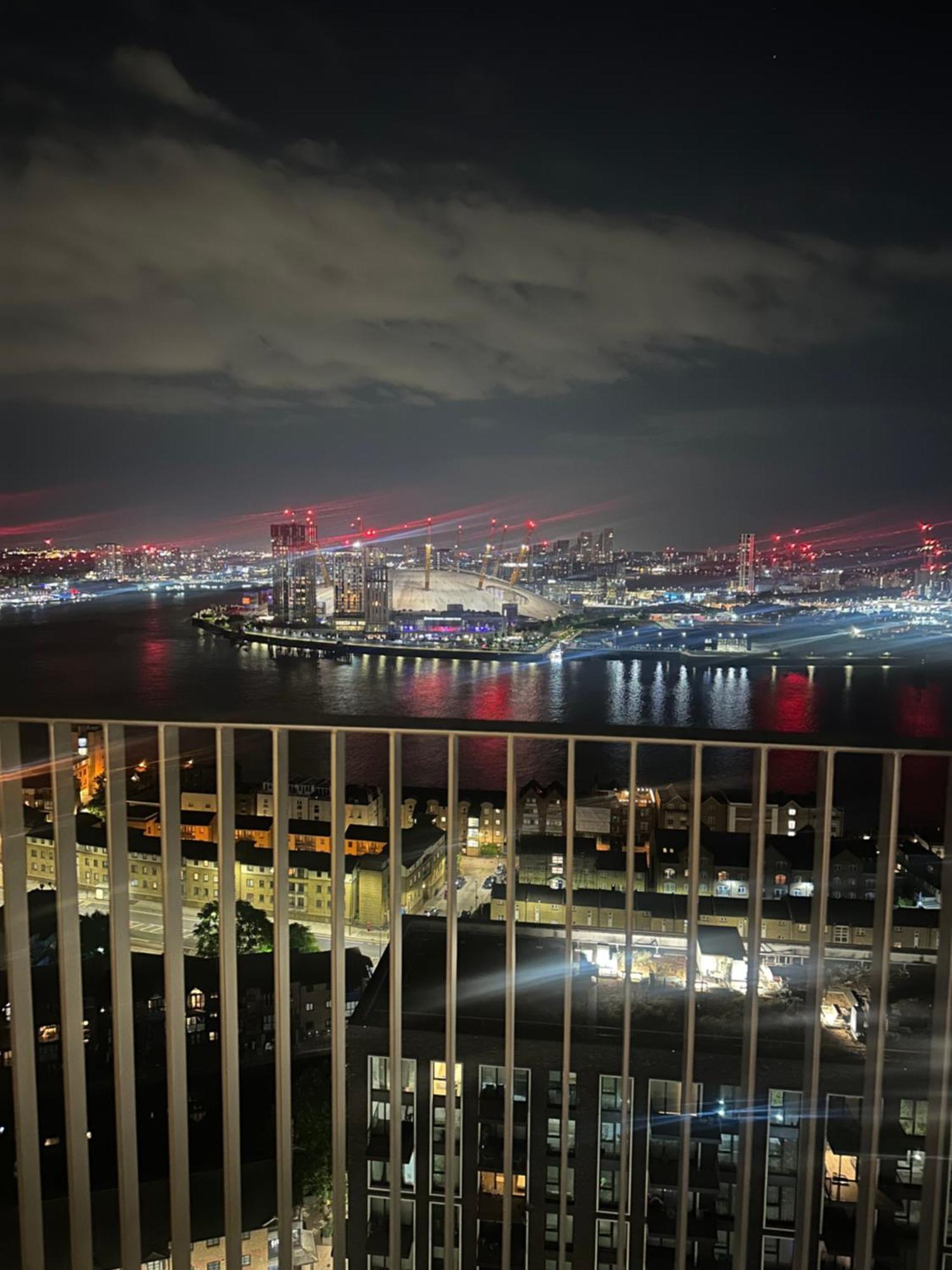 Harbor View Haven Apartment London
