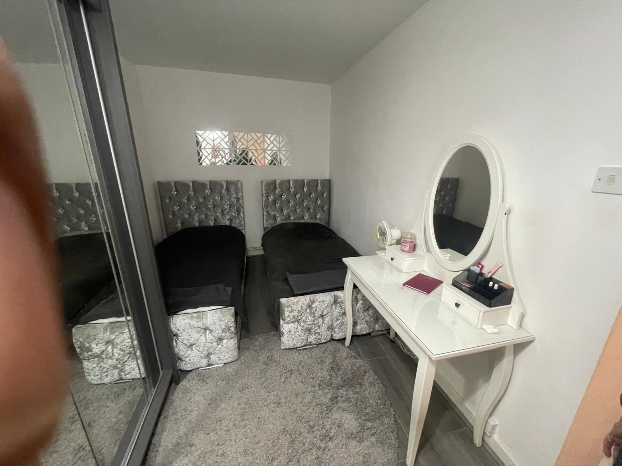 Appartement Lovely Comfortable Near Canarywhaflondoncity Londres