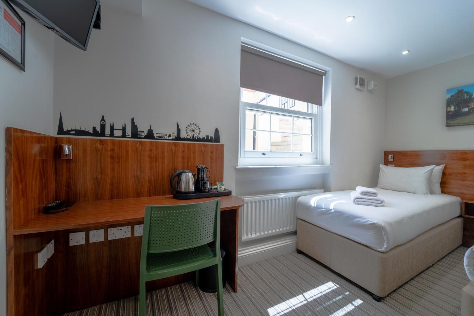 Chelsea 3* Londres