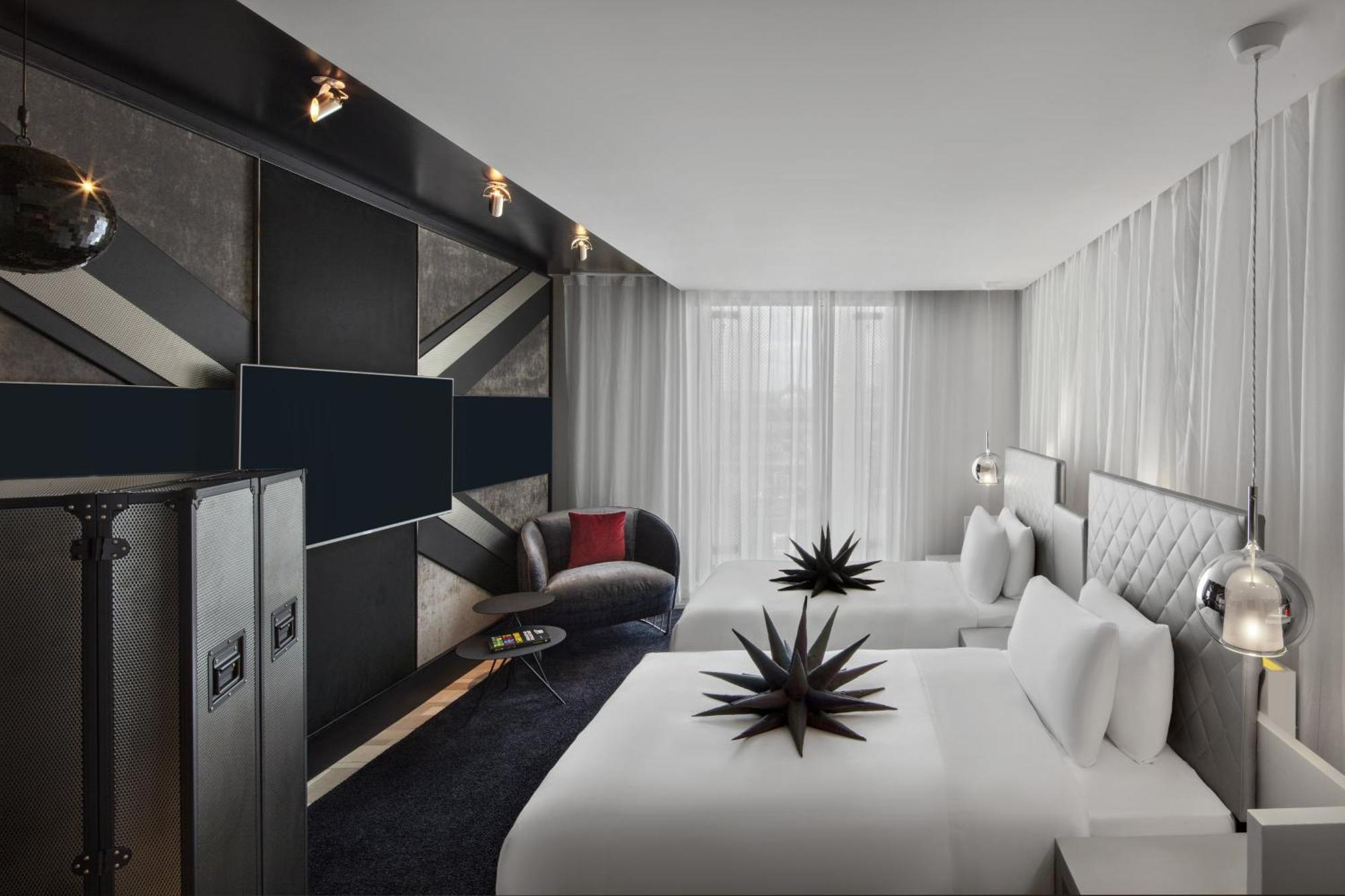 W Hotel Londres