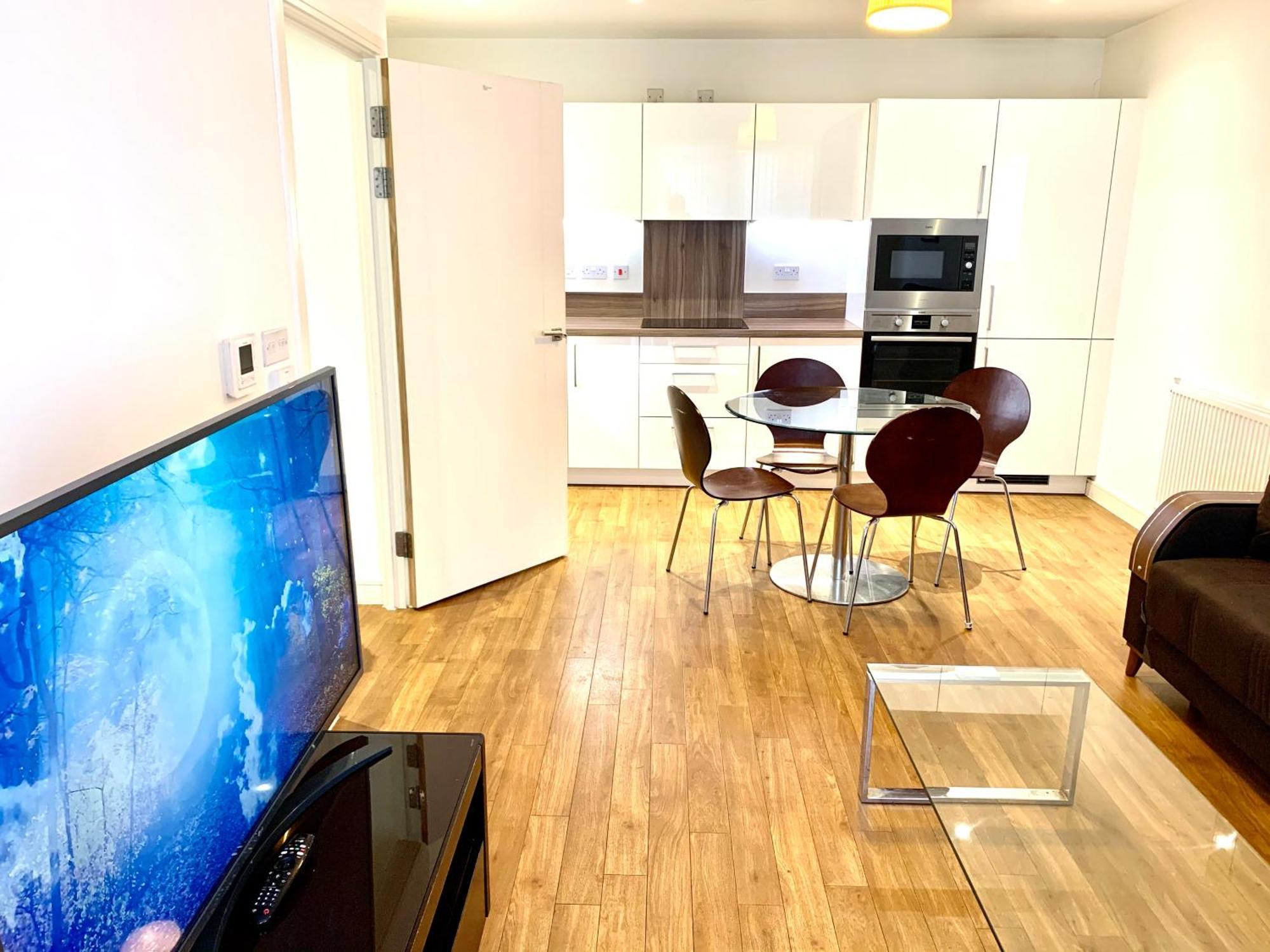 Dockland Excel 2 Bedroom Appartement *