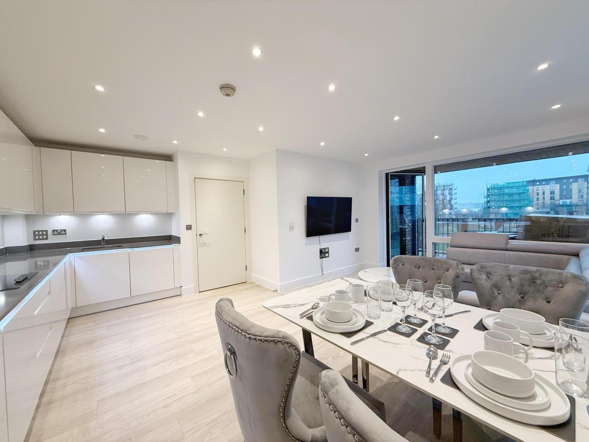 Appartement Bright 2-bed Flat Near Hanger Lane & Park Royal Londres