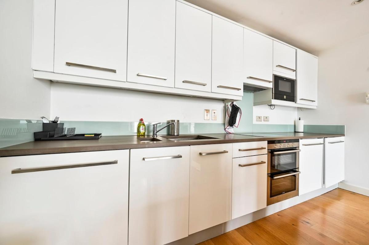 Luxury 3 Bed Next Victoria Station Apartamento Londres