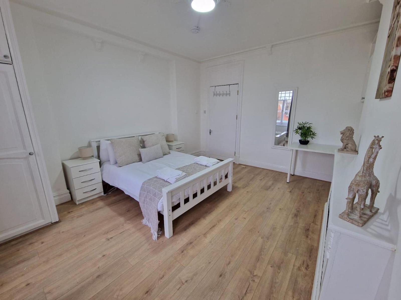 Comfortable Flat For 10 Near Paddington Apartamento Londres
