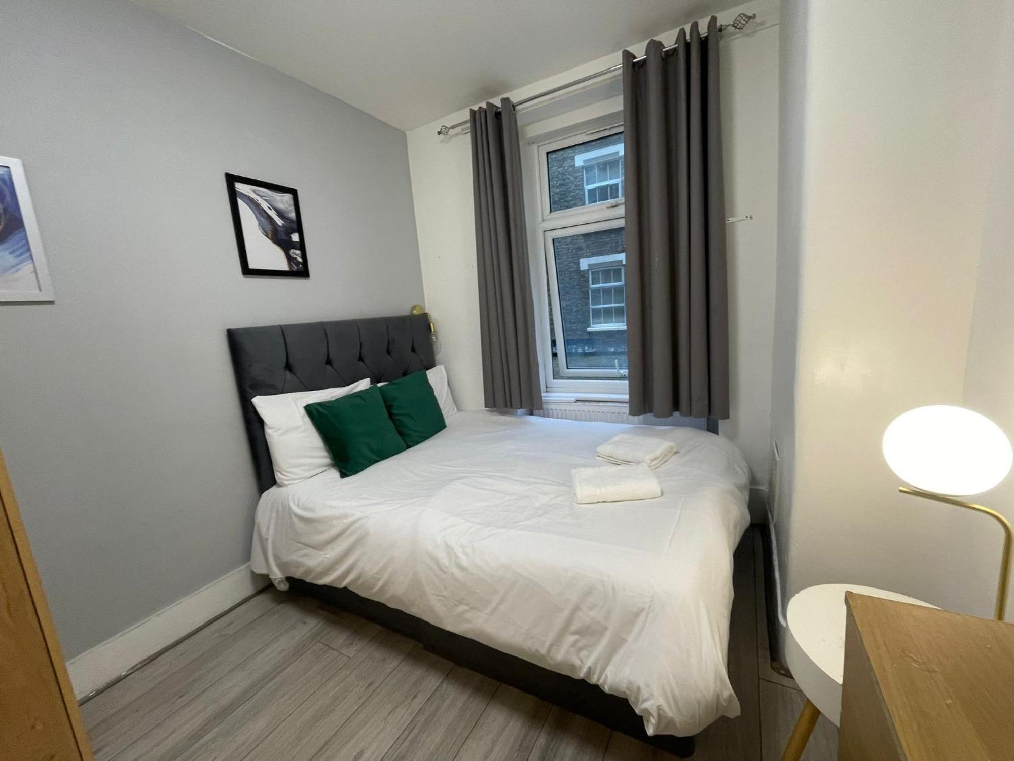 Lovely Ground Floor Miles * Londen