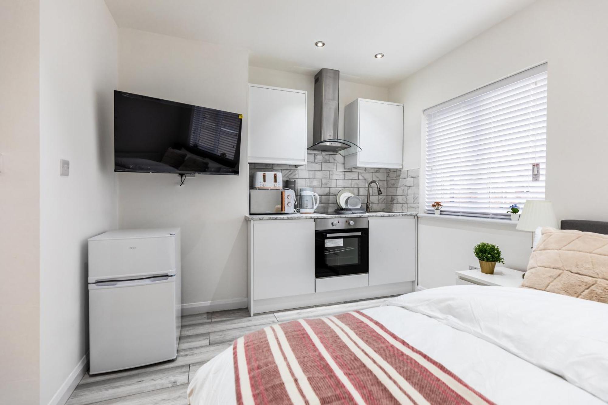 Deluxe - Airport & Excel Ideal For Long * London