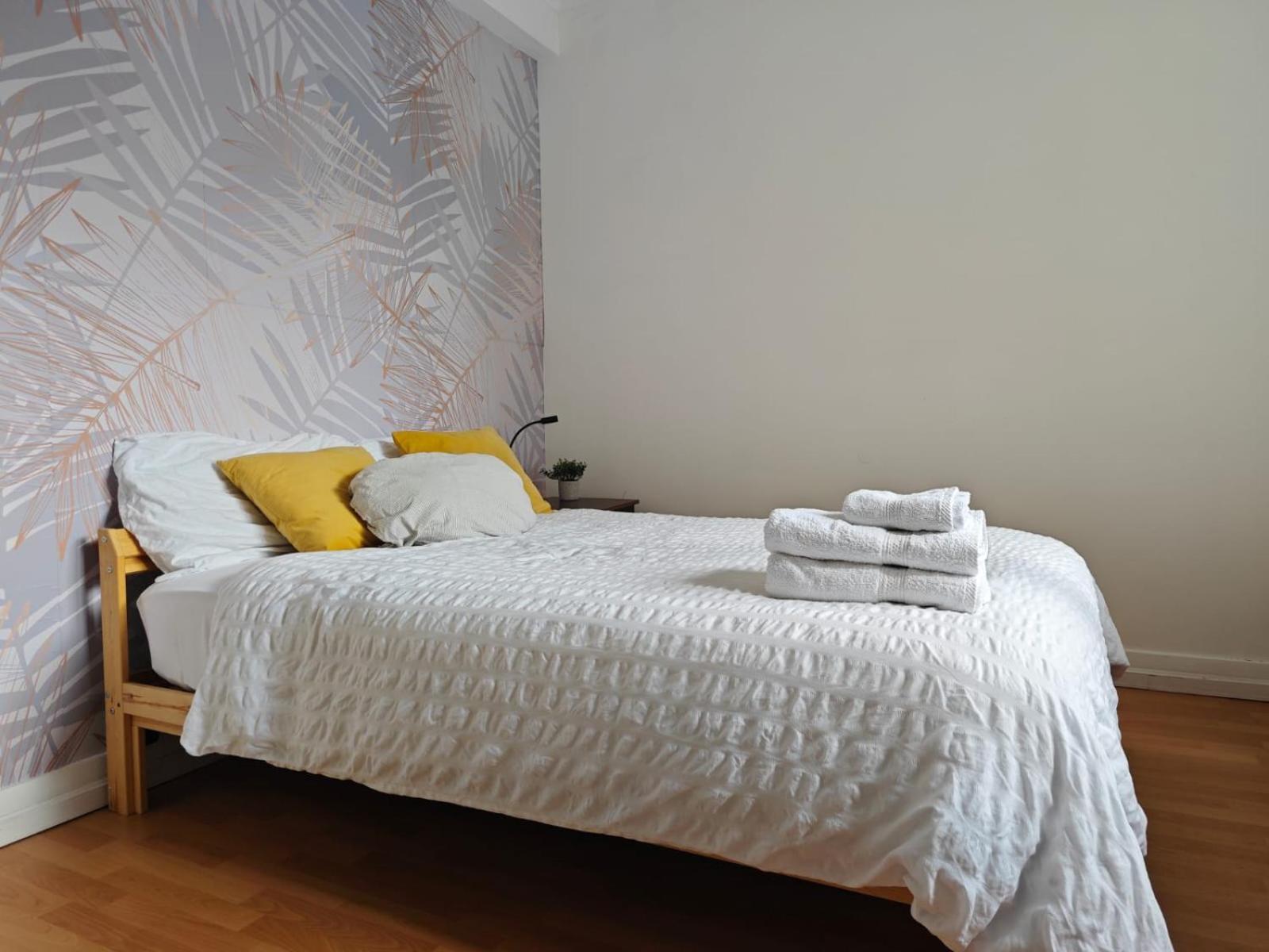 Séjour chez l'habitant Stunning Large Double Bed