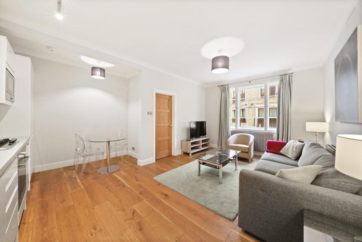 Heavenly Stays, Chelsea, Cozy 1bd Garden-view Nest Appartement Londres