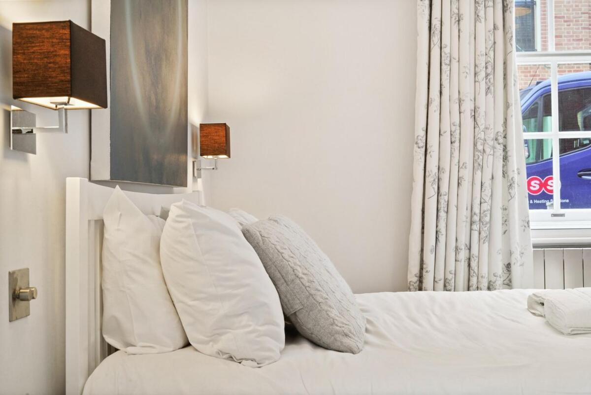 Appartement Heavenly Stays, Chelsea, Cozy 1bd Garden-view Nest *