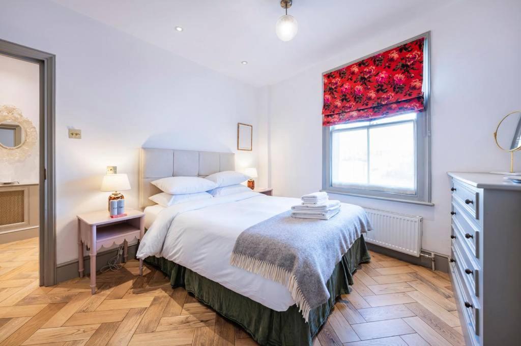 Made In Chelsea- 2 Bed By Out Of Office Lifestyle Apartamento Londres