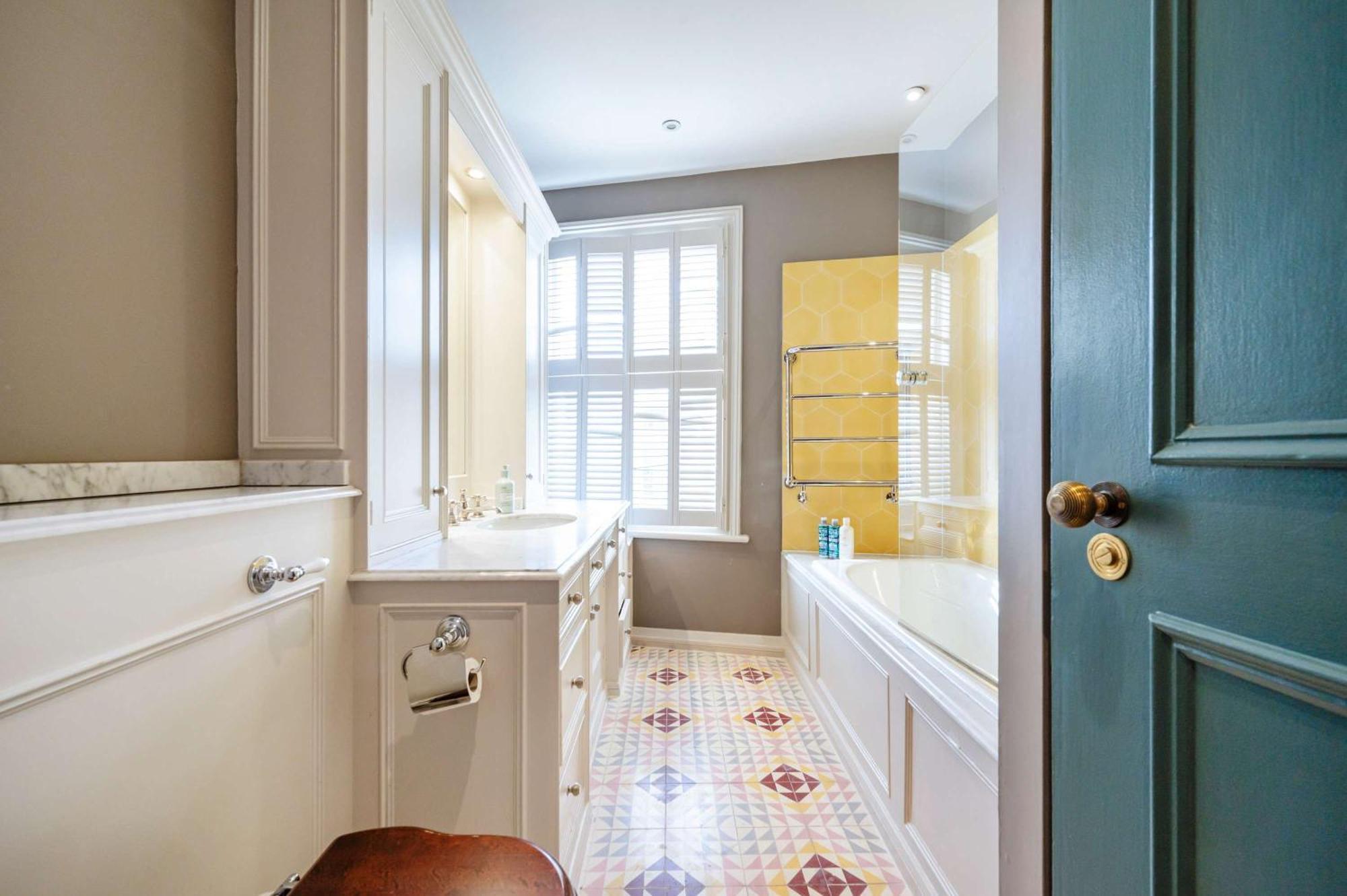 Made In Chelsea- 2 Bed By Out Of Office Lifestyle Londres