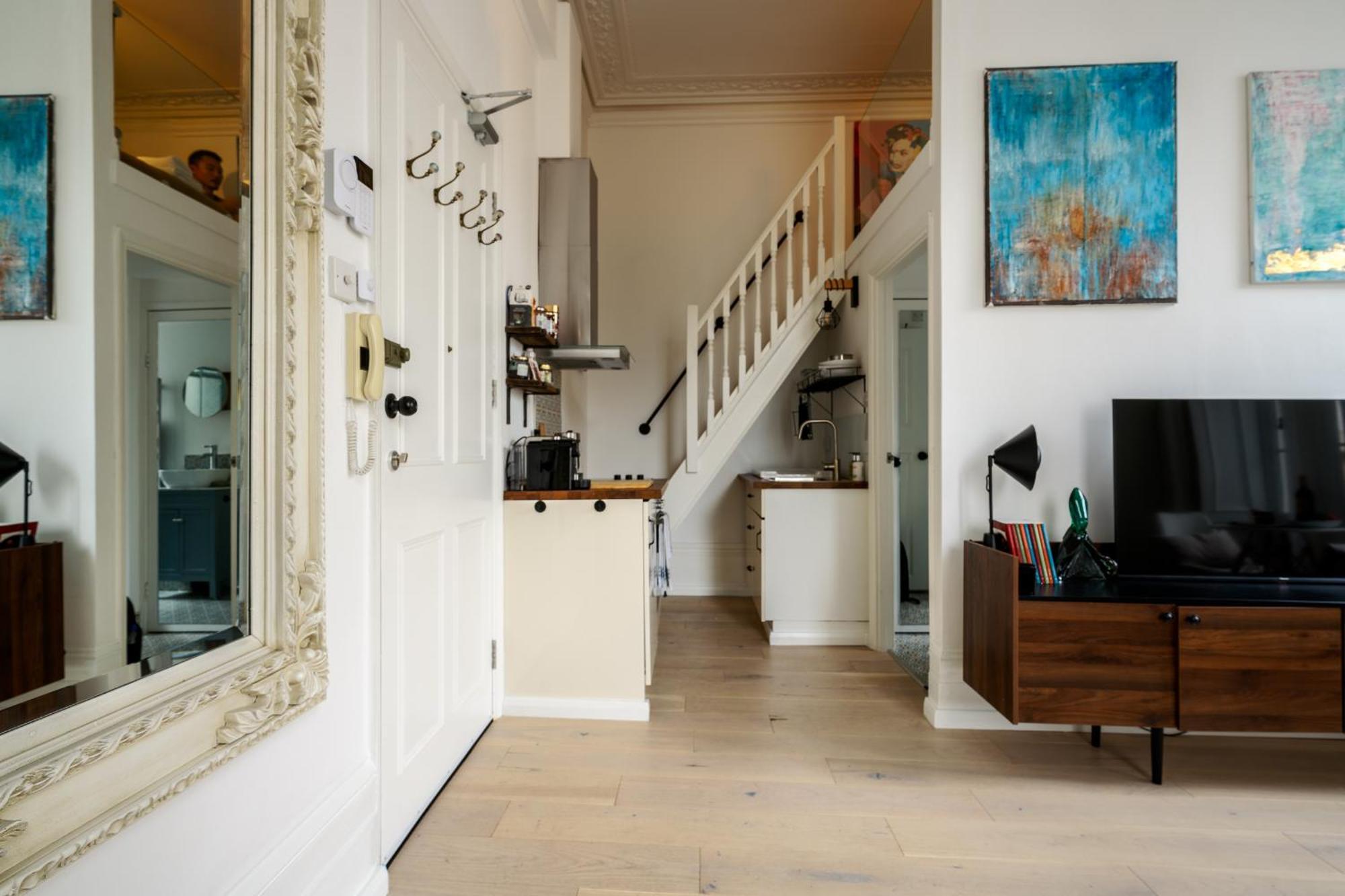 Tranquil Retreat Loft ~ Close To Victoria! Apartamento