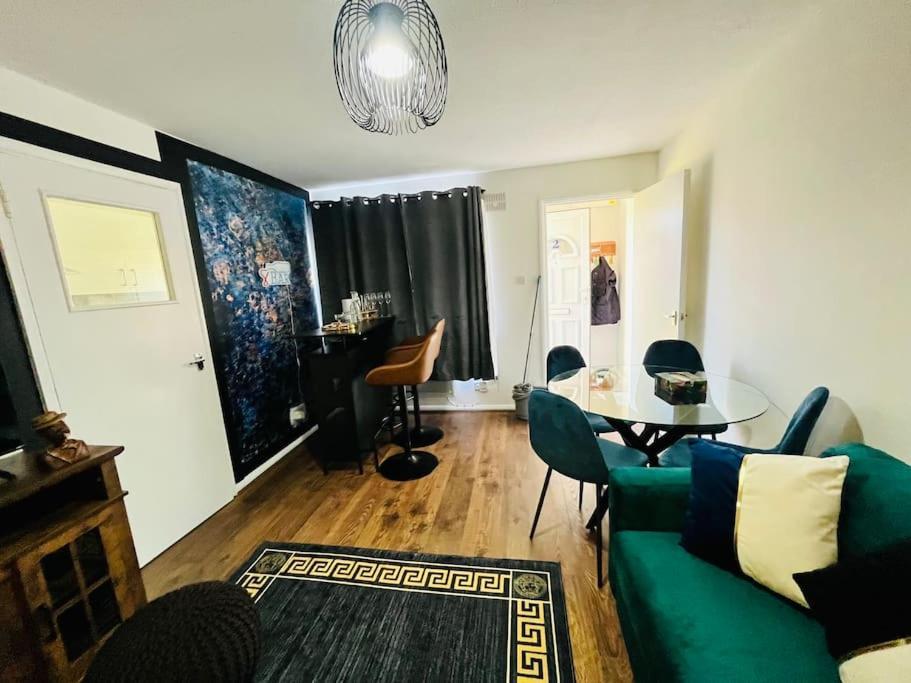 Luxury Snug In Wembley Park! Appartement *