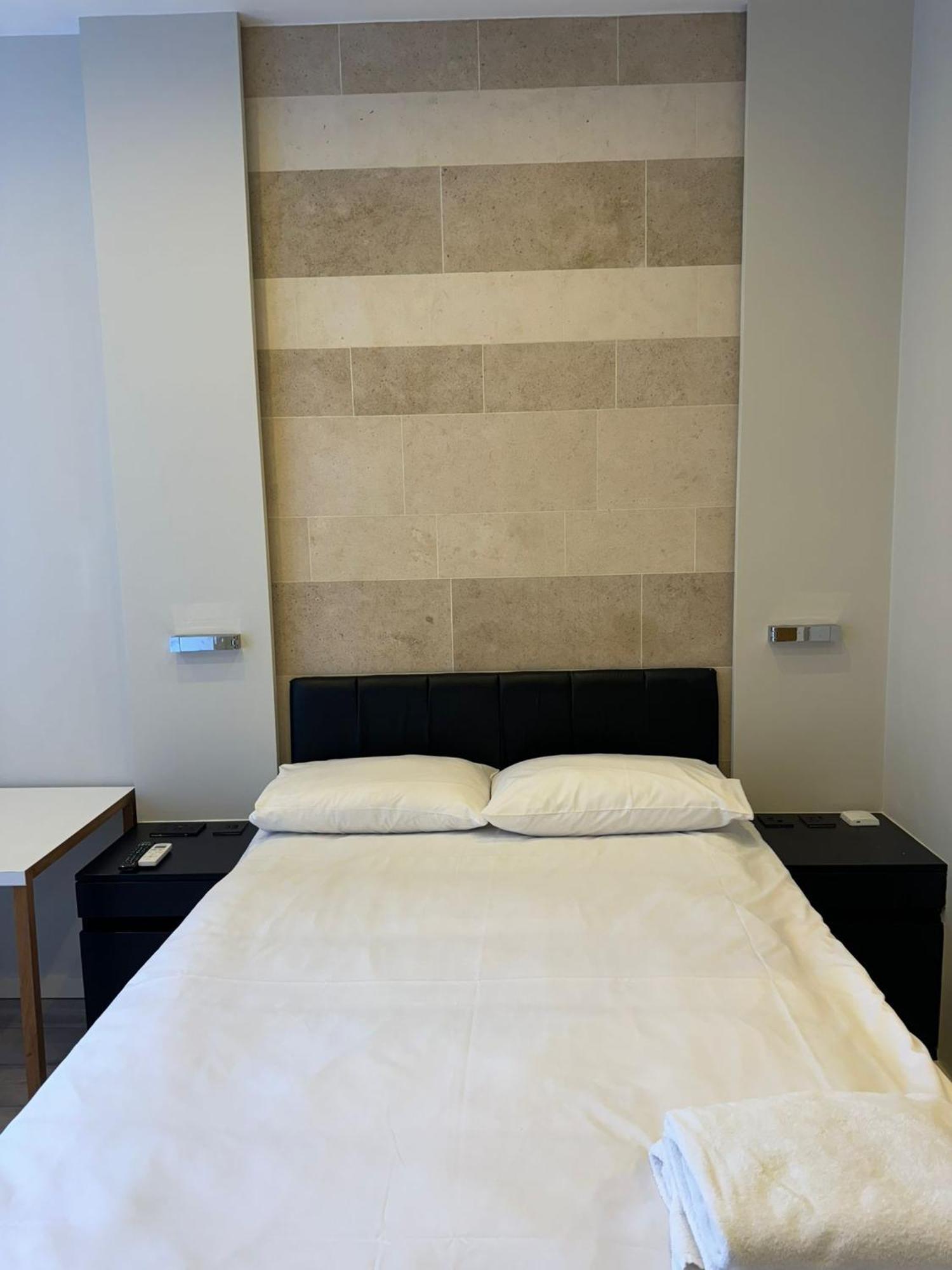 95 Apartahotel *