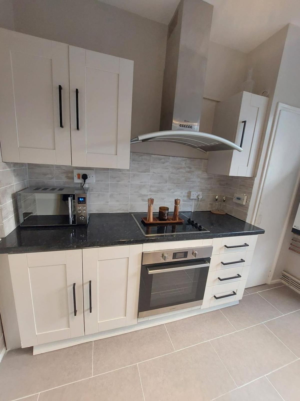 Light, Spacious Flat On Brixton Hill Appartement Londres
