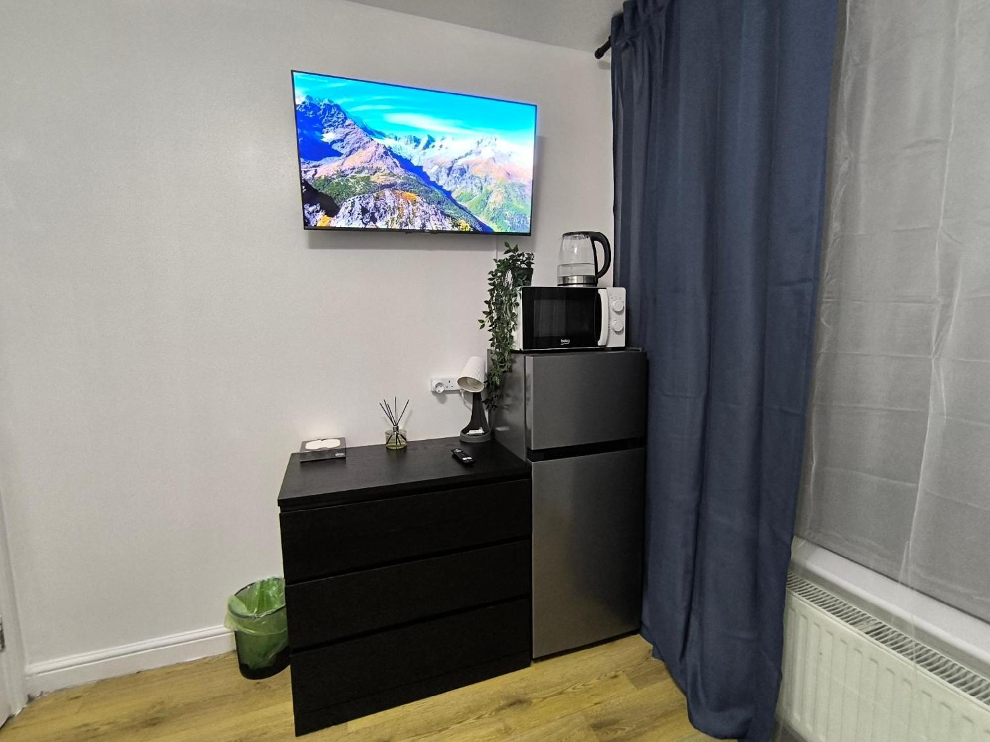 3 Persons Room, 1min Walk From South Wimbledon Station Maison d'hôtes Londres