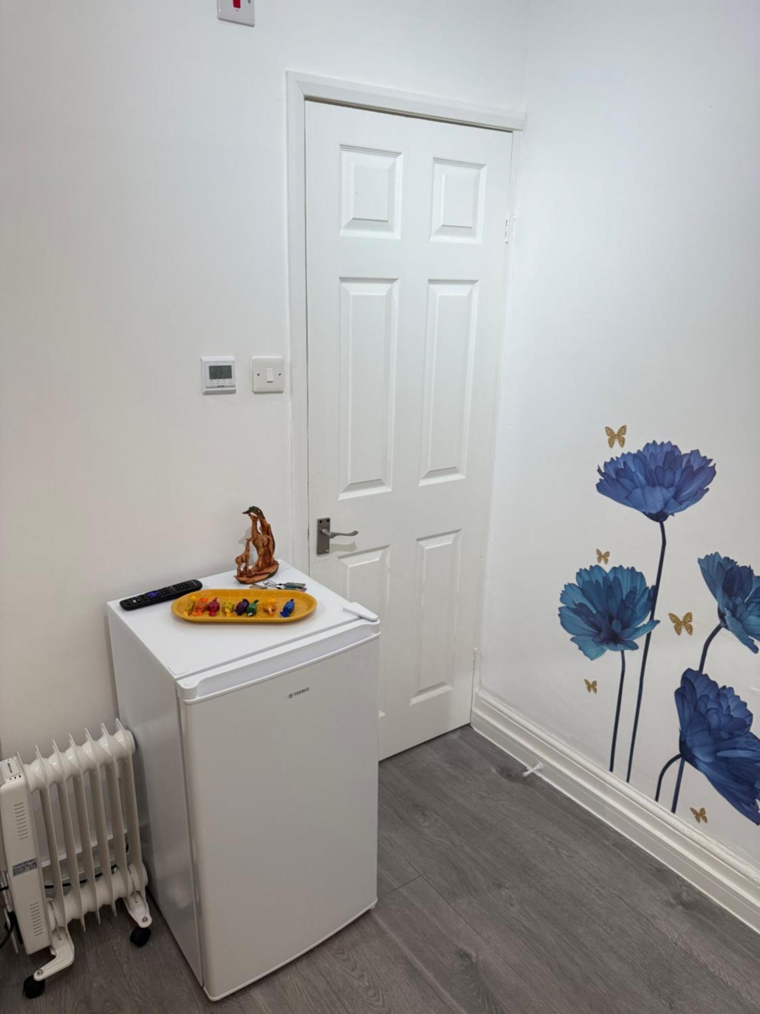 Luxury In Victoria, 7 Minutes Walk To Victoria Station, 8 * Londres