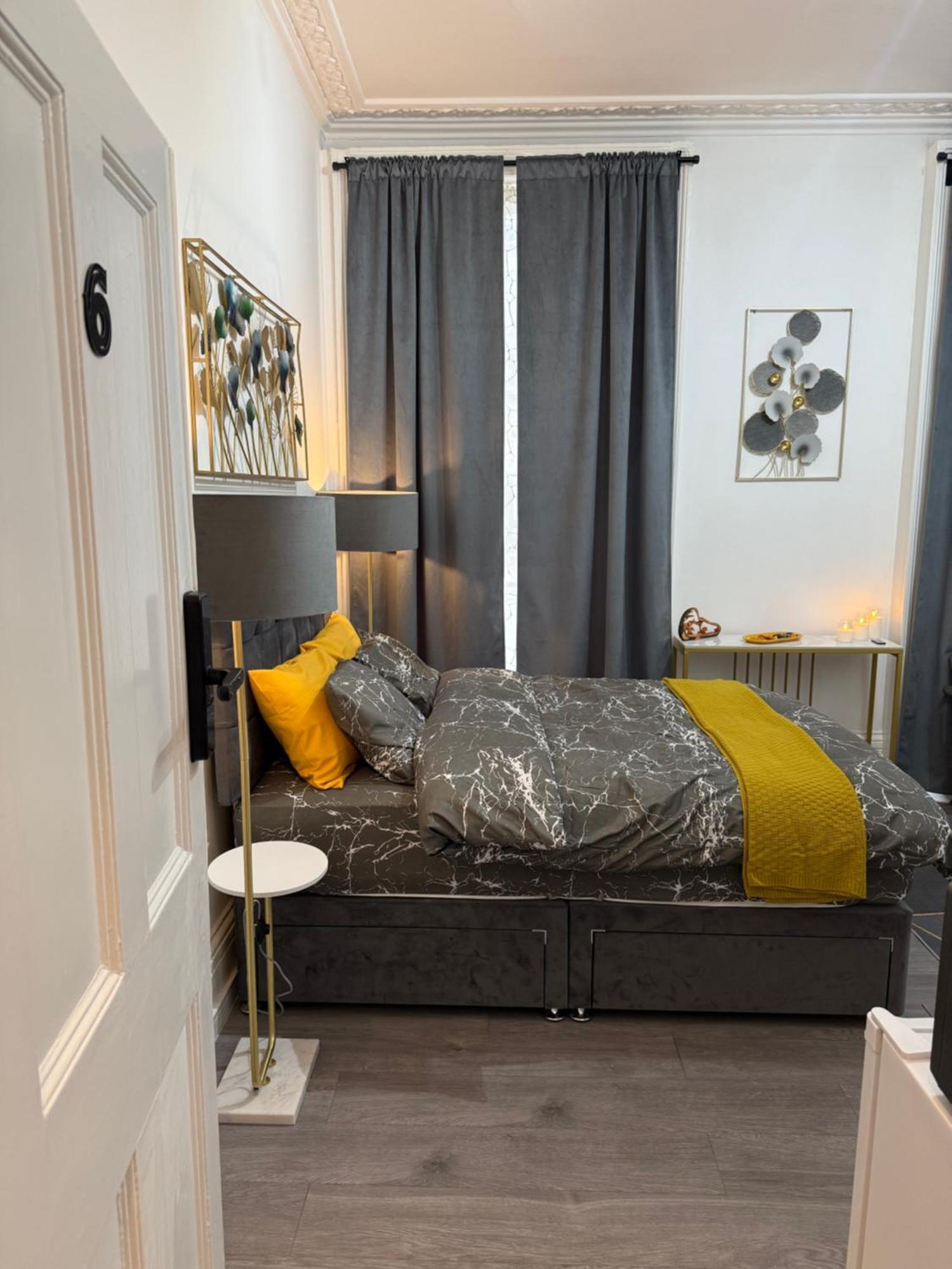 Séjour chez l'habitant Luxury In Victoria, 7 Minutes Walk To Victoria Station, 6 *