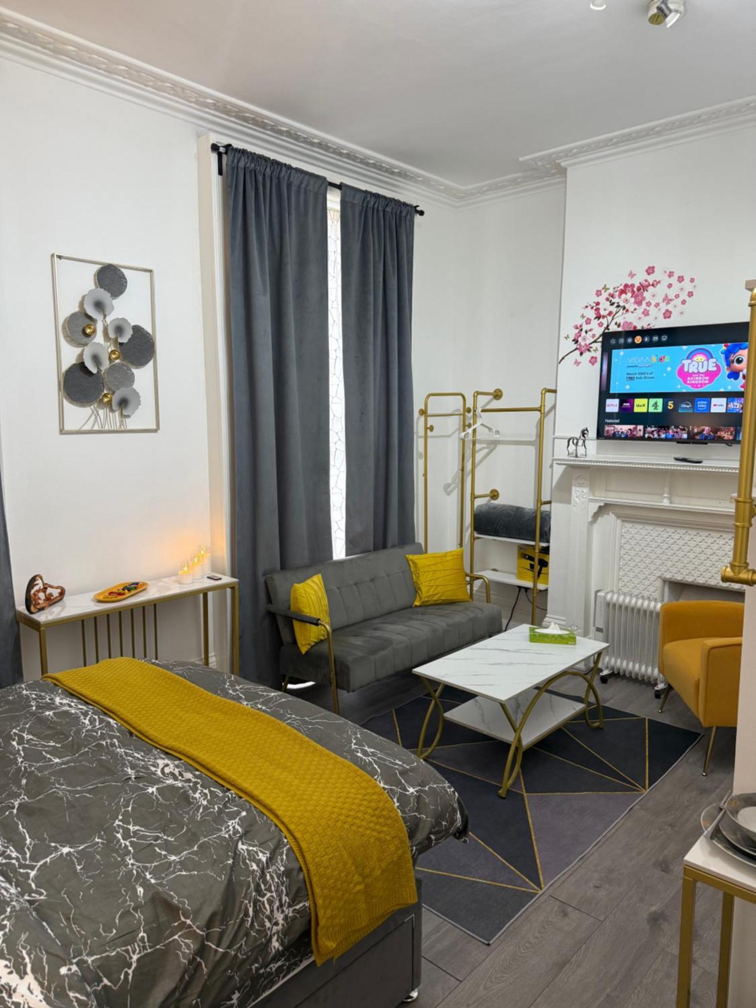 Séjour chez l'habitant Luxury In Victoria, 7 Minutes Walk To Victoria Station, 6 *