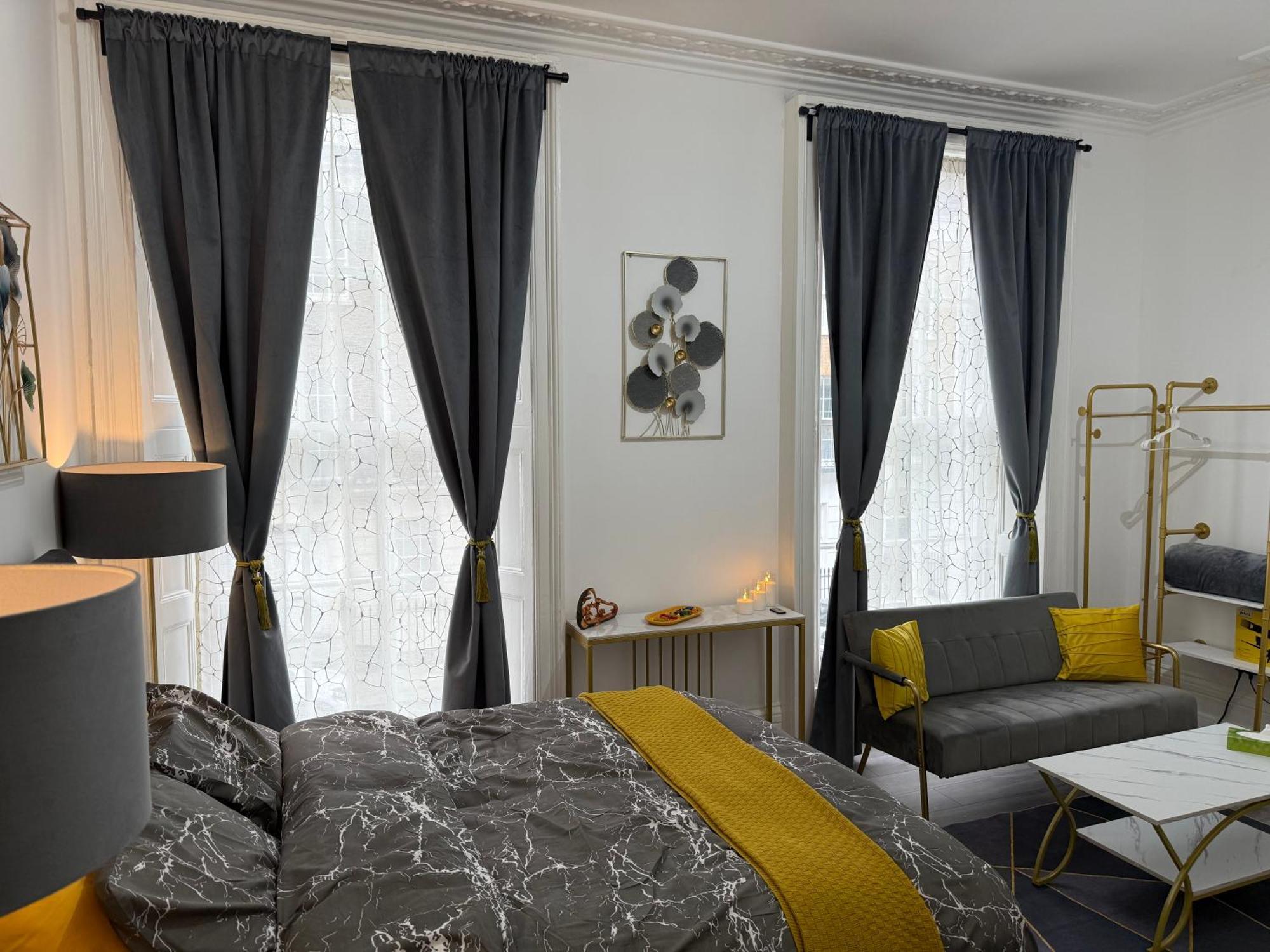 Luxury In Victoria, 7 Minutes Walk To Victoria Station, 6 Séjour chez l'habitant Londres
