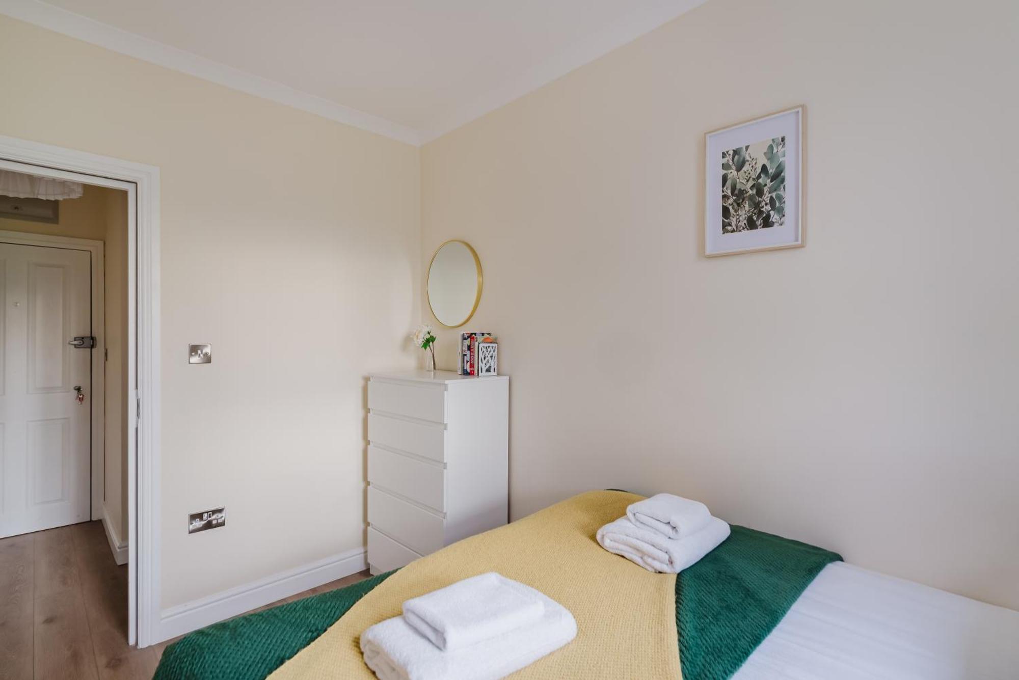 Modern Cosy Corner Flat 3 Bed And Loft Sleep 7 People Appartement *