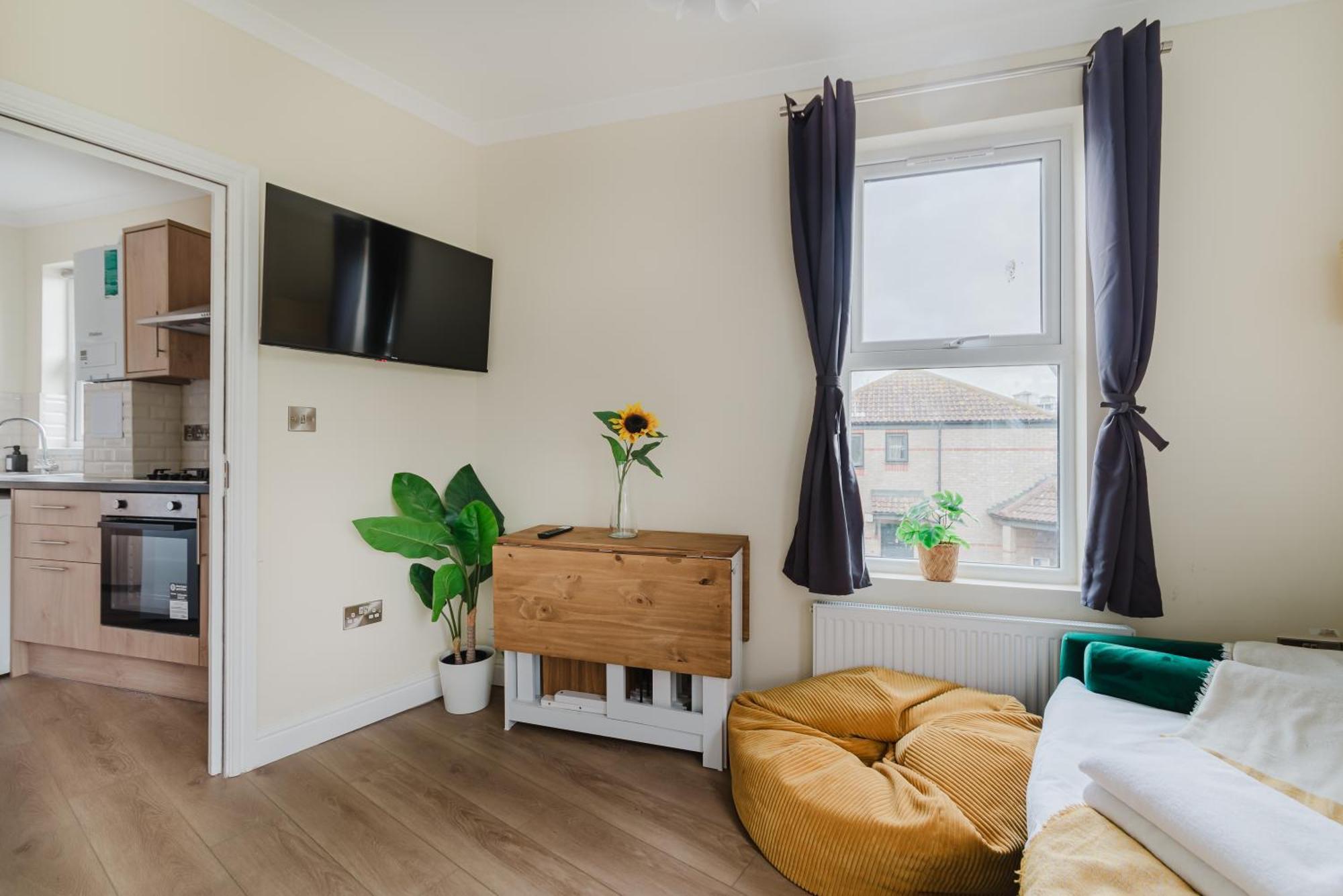 Modern Cosy Corner Flat 3 Bed And Loft Sleep 7 People * Londres