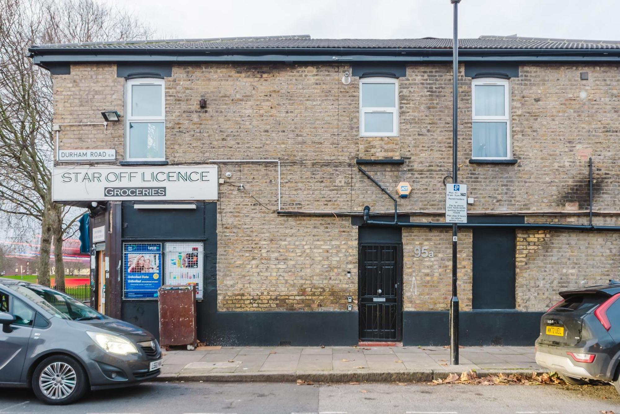 Modern Cosy Corner Flat - 2 Bed Close To 2x Tube Stations Appartement Londres