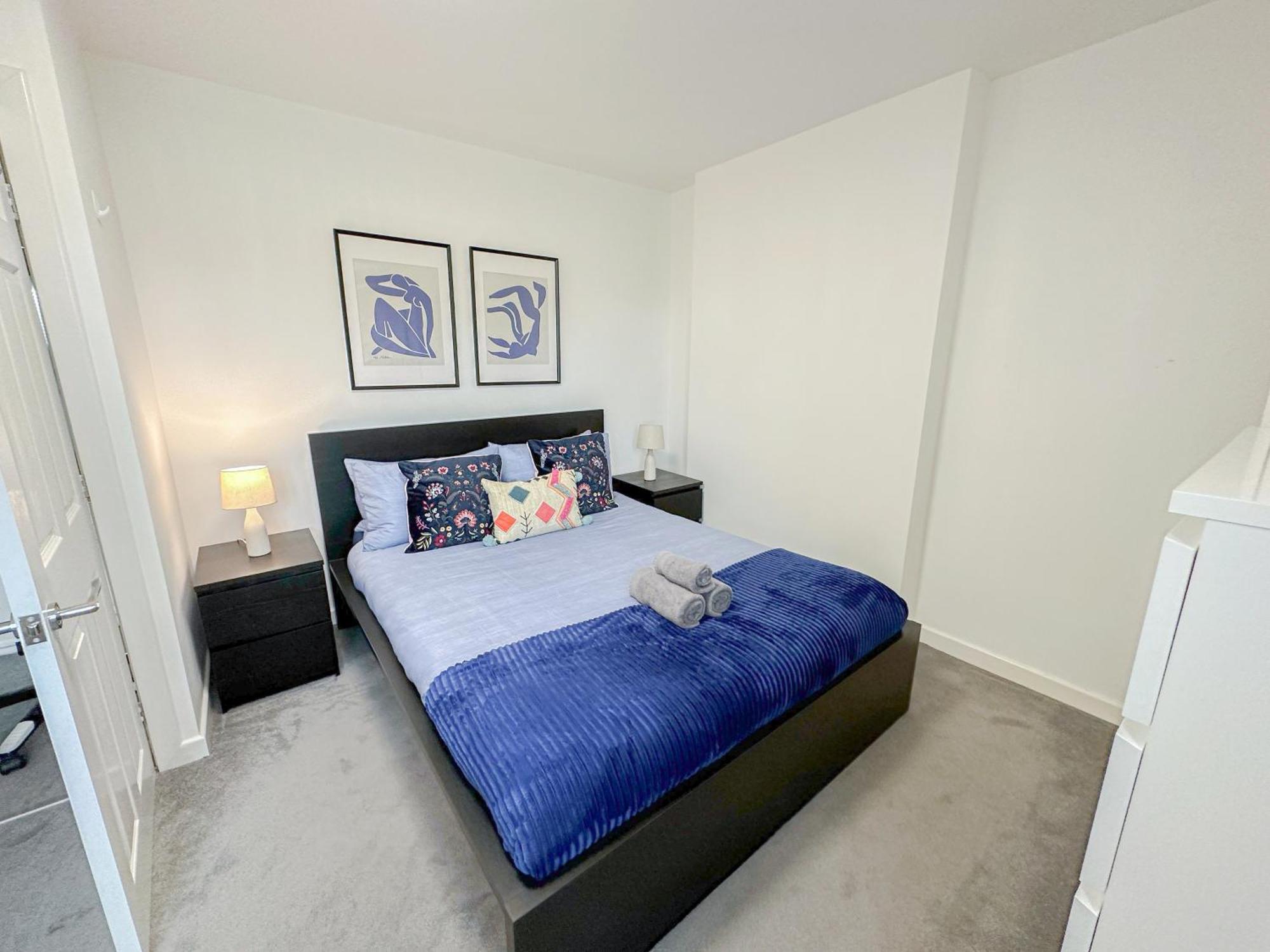 Charming 2-bedroom Flat With Private Balcony Near Islington Station, Canonbury *