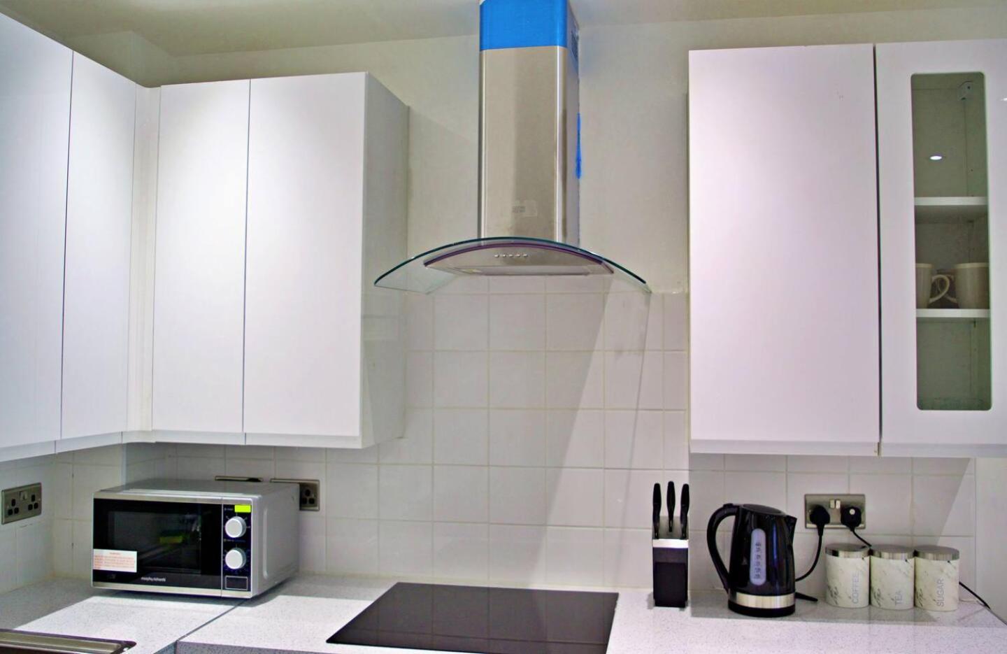 Beautiful Flat Near - Entire Flat - Equipped Kitchen - Private Bathroom Apartamento
