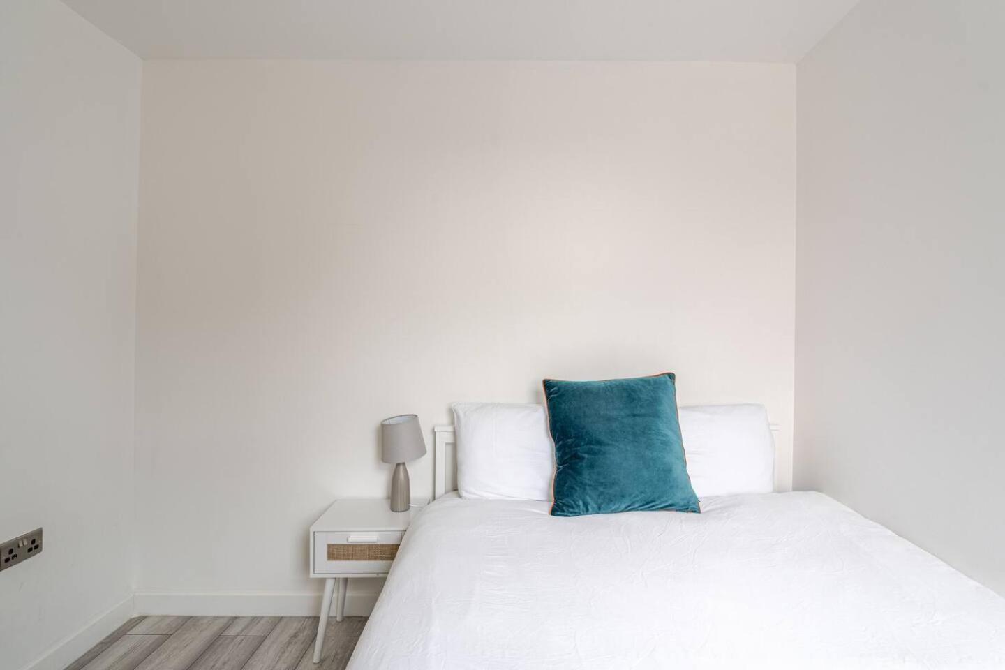 Apartamento Beautiful Flat Near - Entire Flat - Equipped Kitchen - Private Bathroom