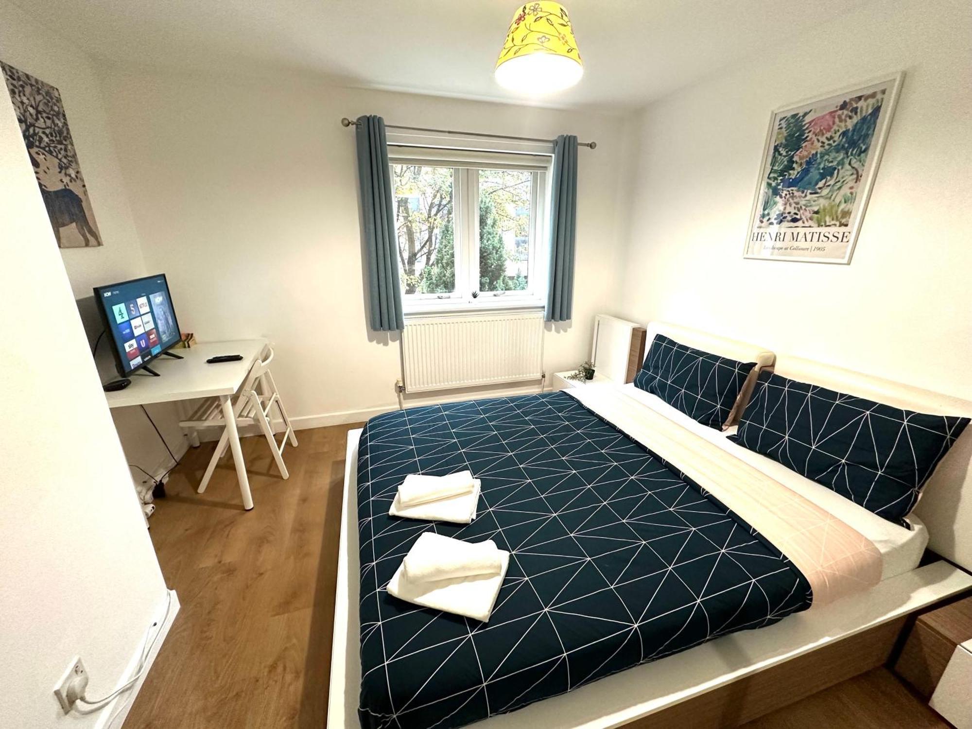 Comfortable Near Of Londres