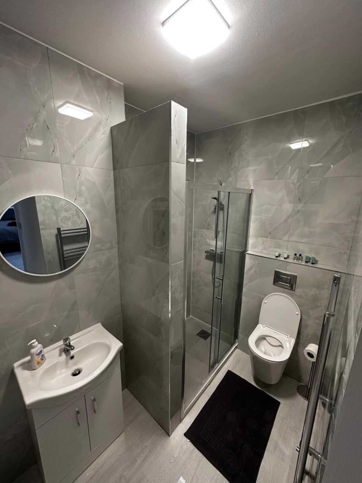 Apartamento Funky Flat Nr Londres