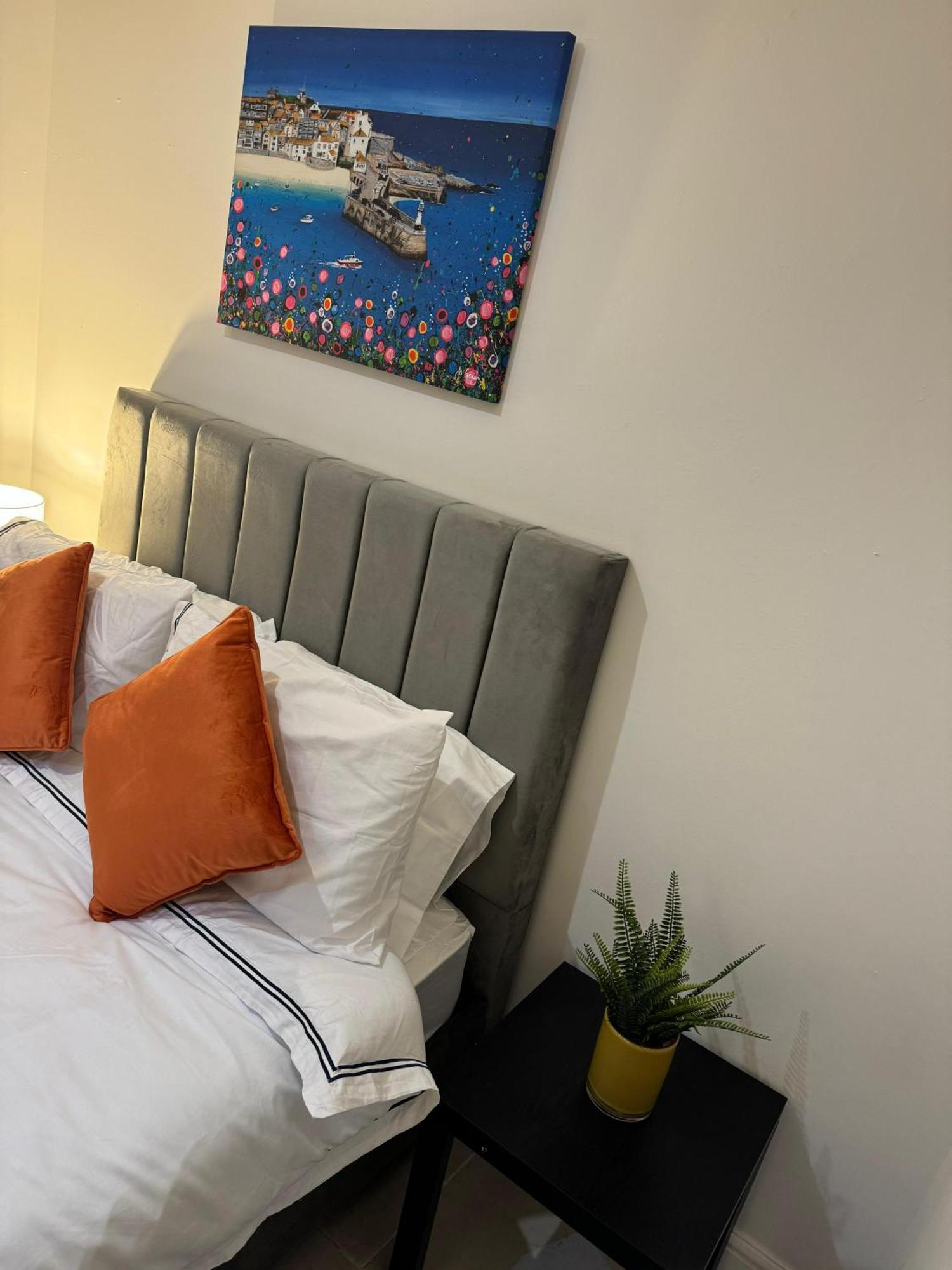 Privatunterkunft Cosy Luxurious In The Heart Of *