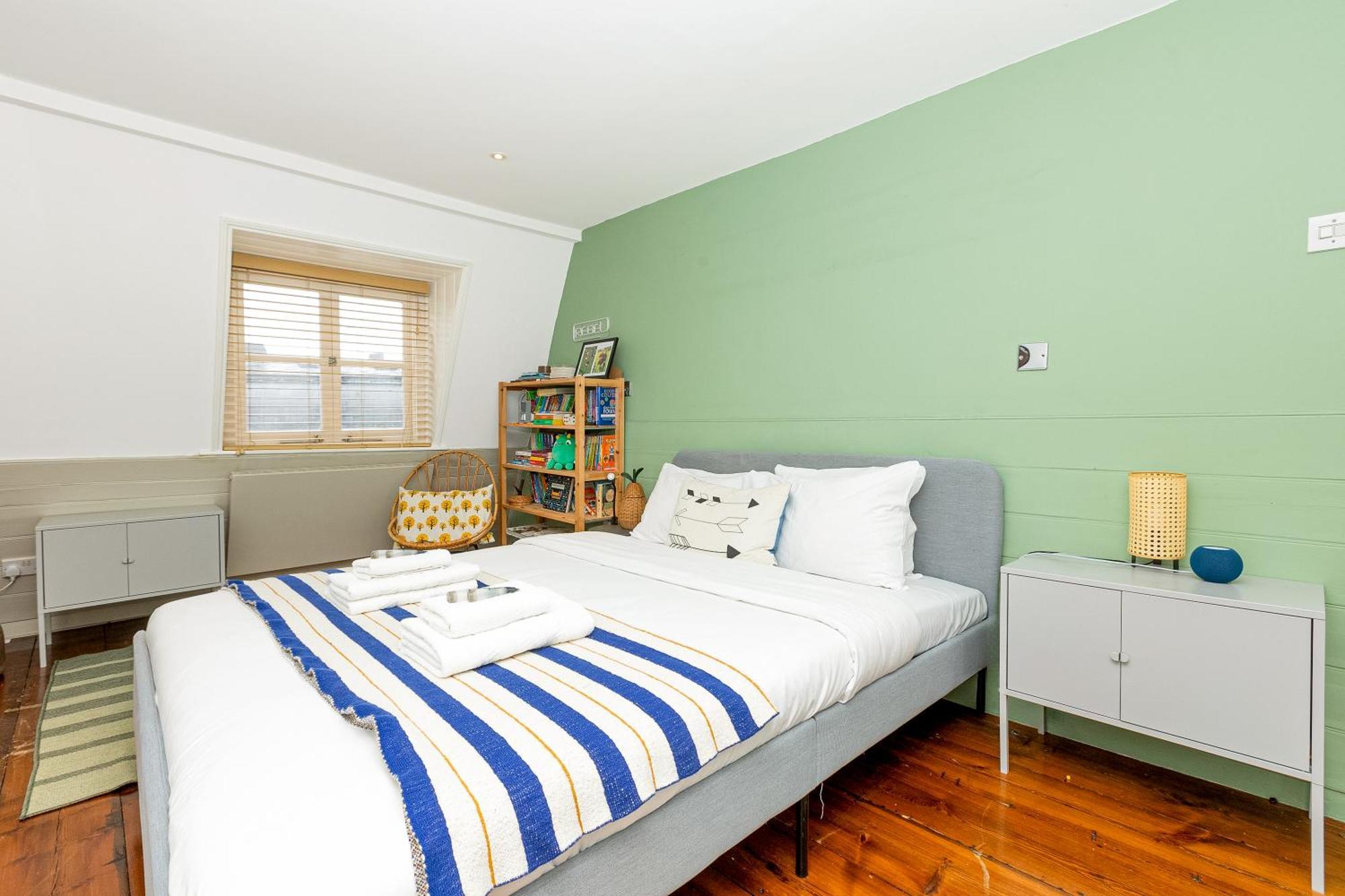 3br 3lvl Home, Garden & Parking, 5min Greenwich St * Londres
