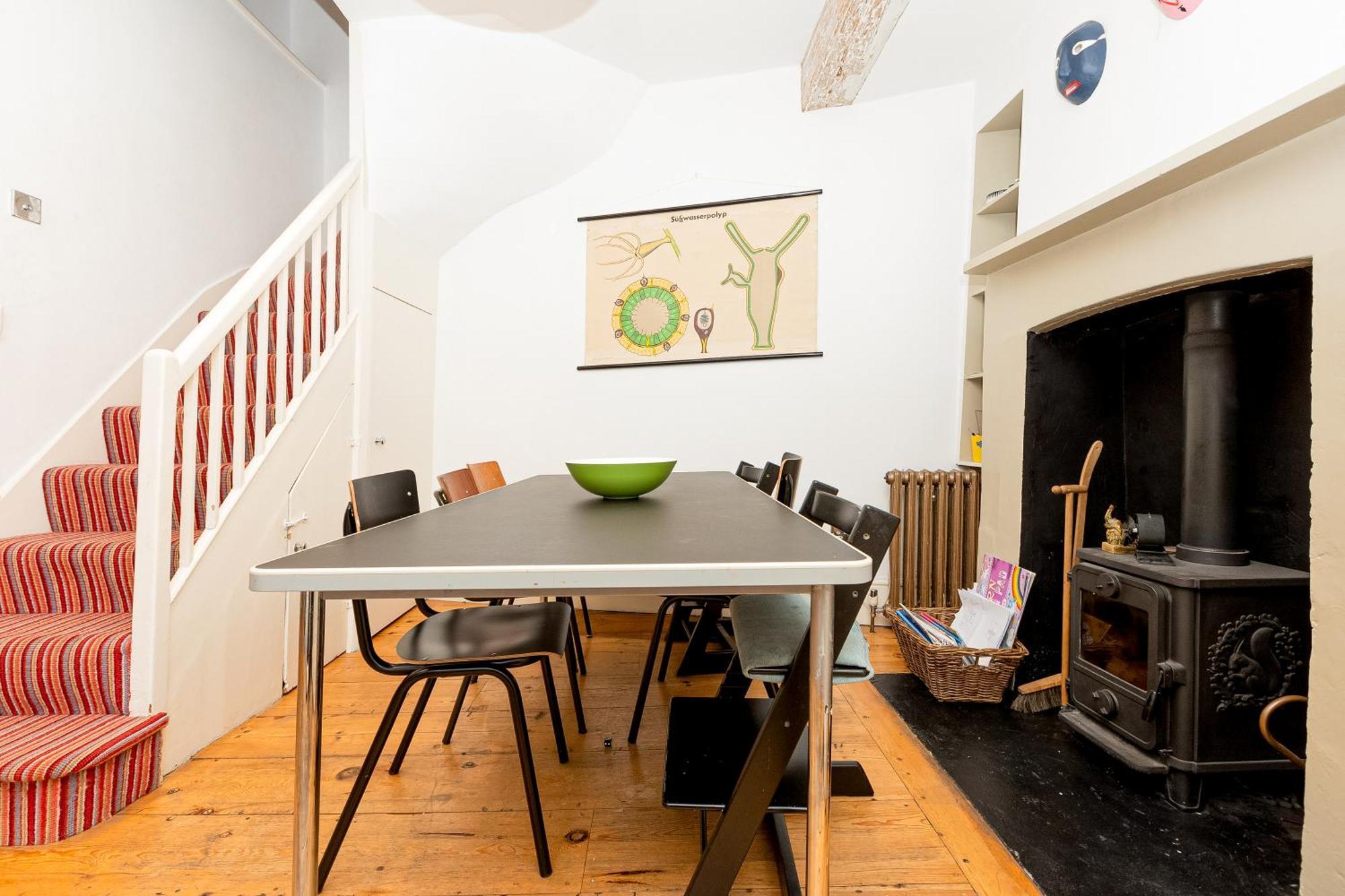 3br 3lvl Home, Garden & Parking, 5min Greenwich St Appartement