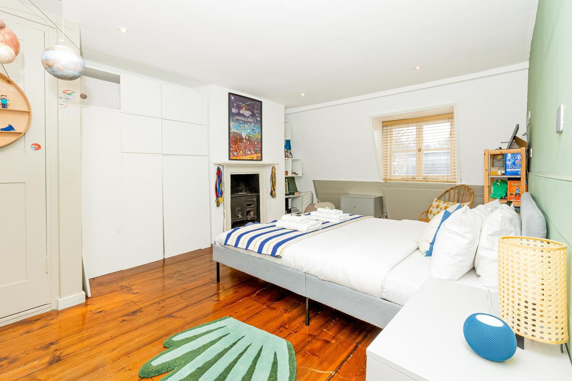 Appartement 3br 3lvl Home, Garden & Parking, 5min Greenwich St *