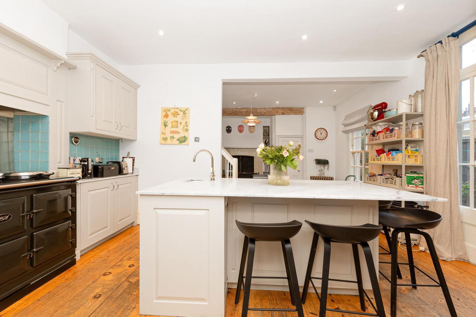 Appartement 3br 3lvl Home, Garden & Parking, 5min Greenwich St *