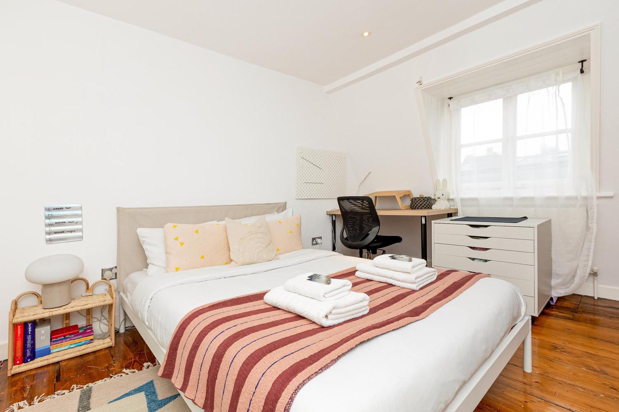 Appartement 3br 3lvl Home, Garden & Parking, 5min Greenwich St Londres