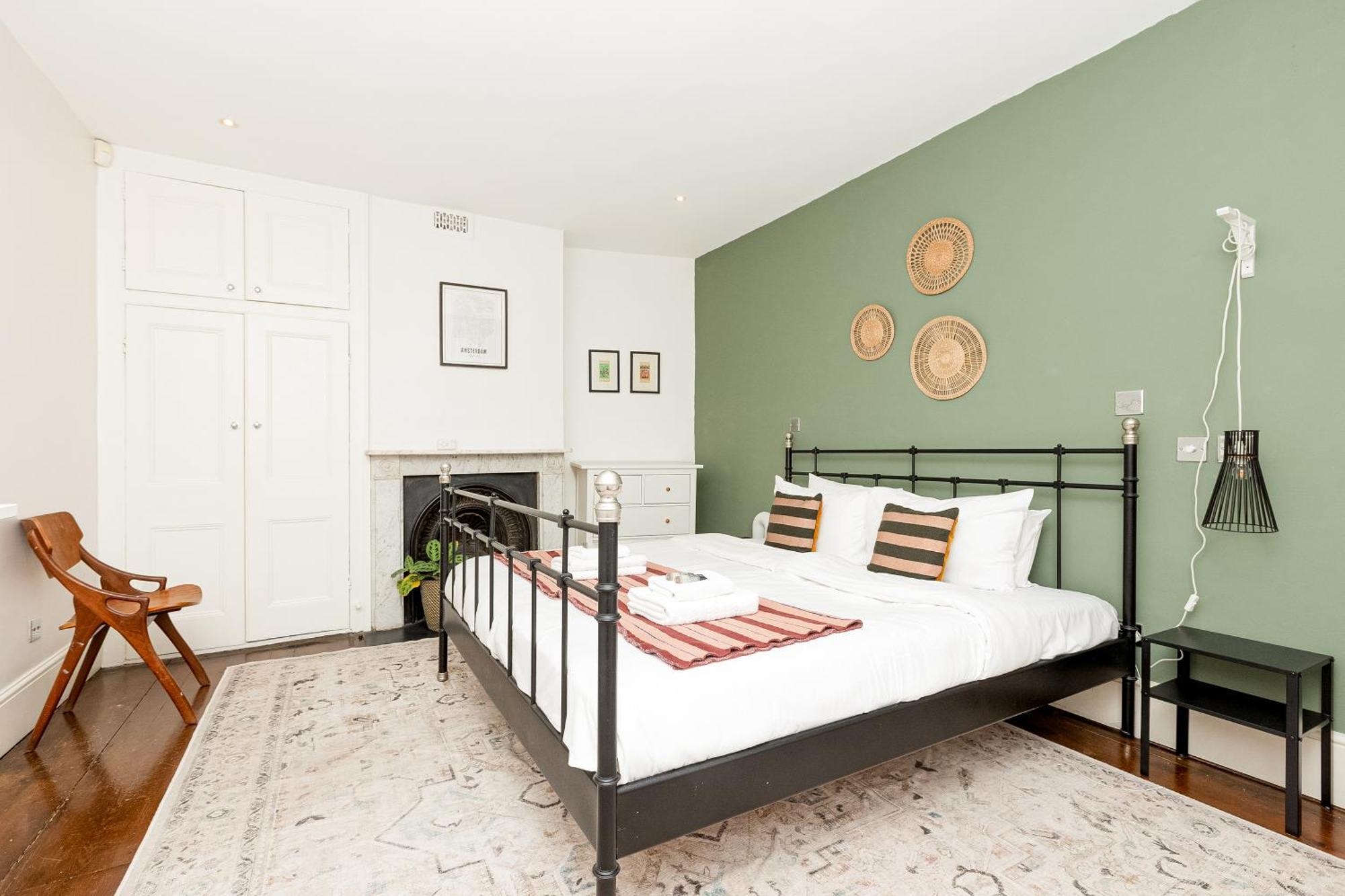 3br 3lvl Home, Garden & Parking, 5min Greenwich St Londres