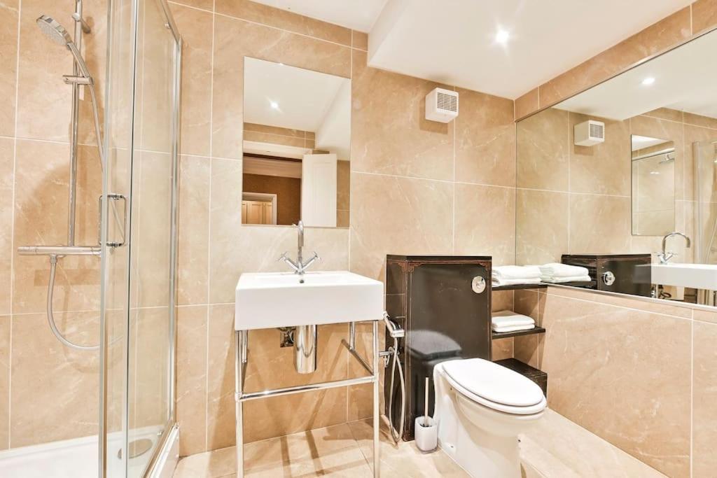 Elegant Victorian Flat Near Chelsea Embankment * Londres