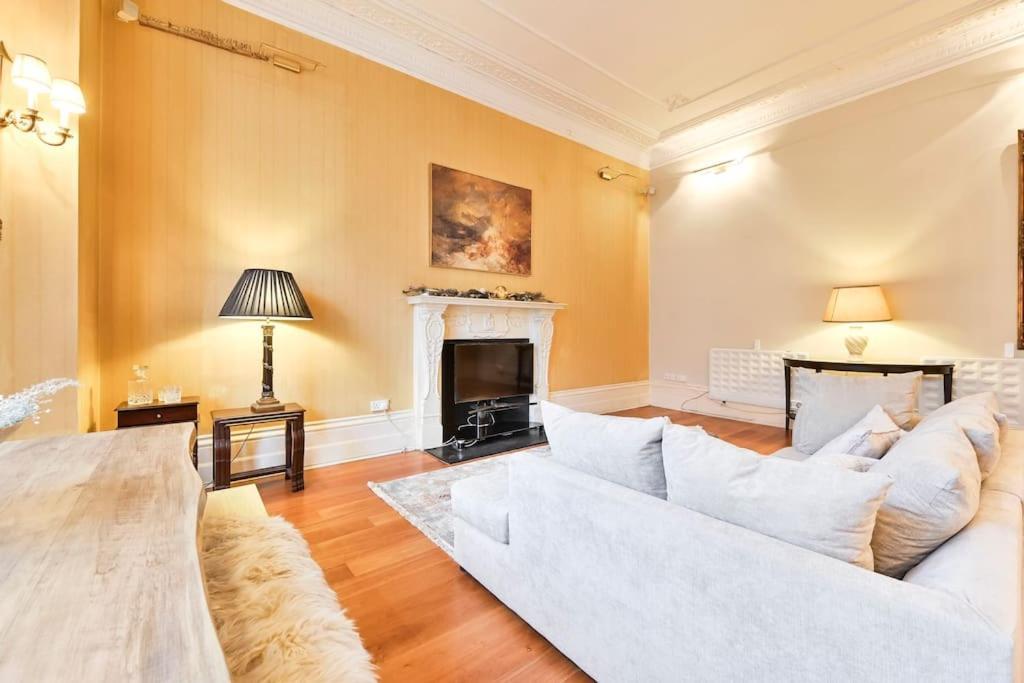 Elegant Victorian Flat Near Chelsea Embankment Appartement *