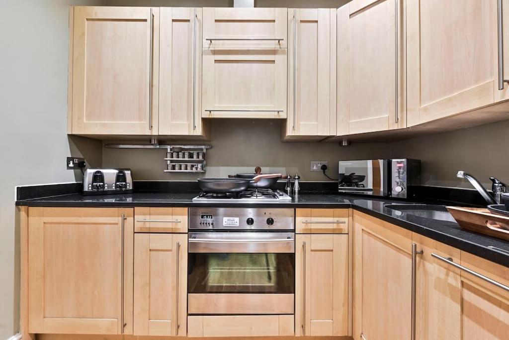 Elegant Victorian Flat Near Chelsea Embankment Appartement Londres