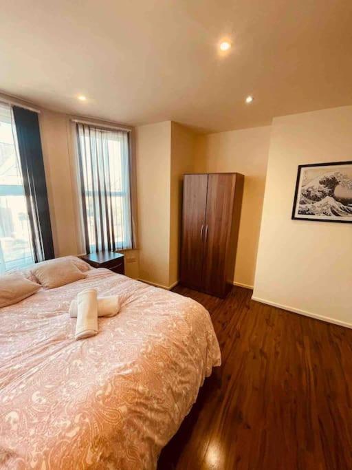 69 Apartahotel Londres